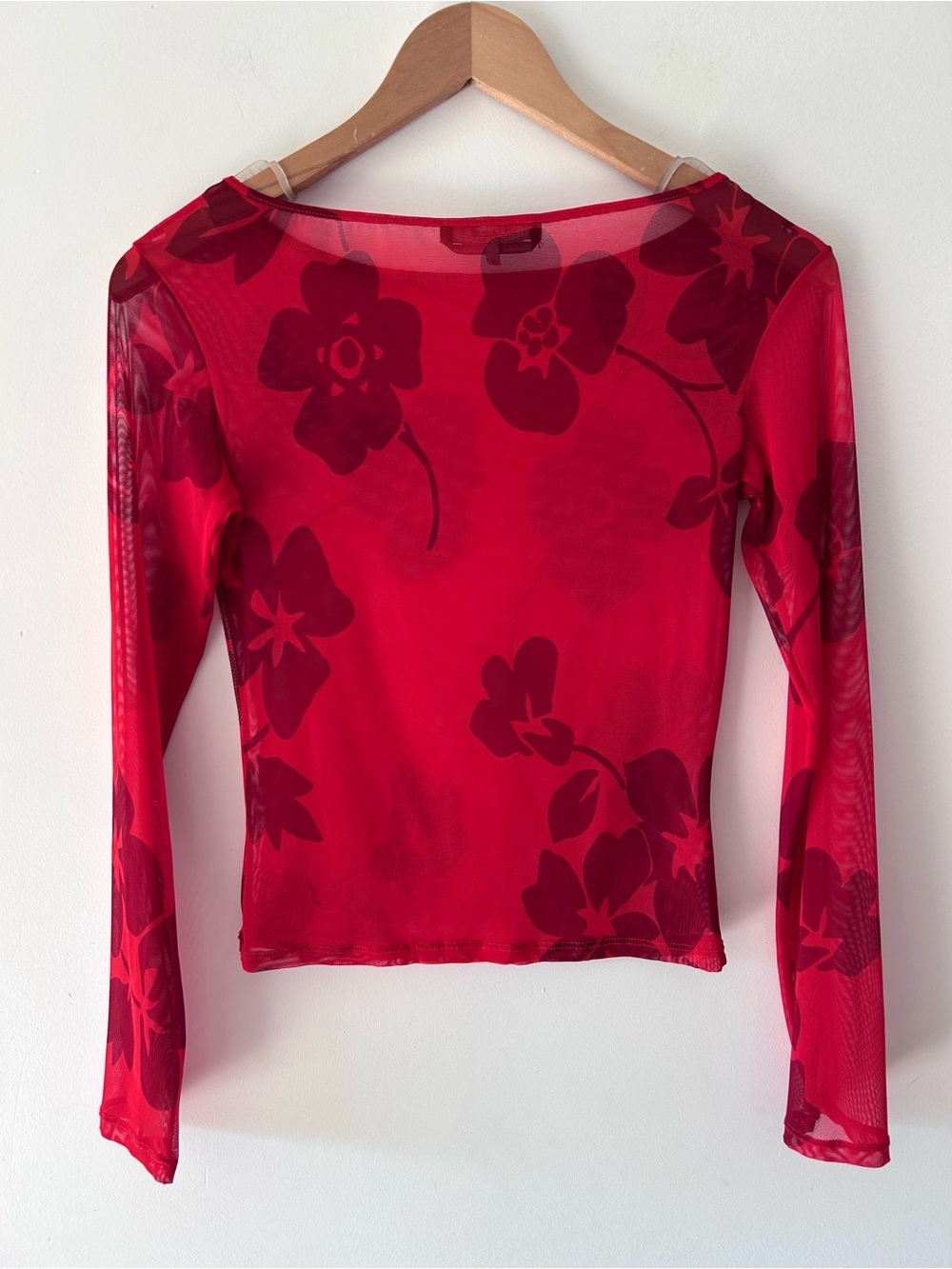 WEEKEND MaxMara | Sheer Mesh Boatneck Floral Top | Size M ( fits S-M) - Picture 4 of 8